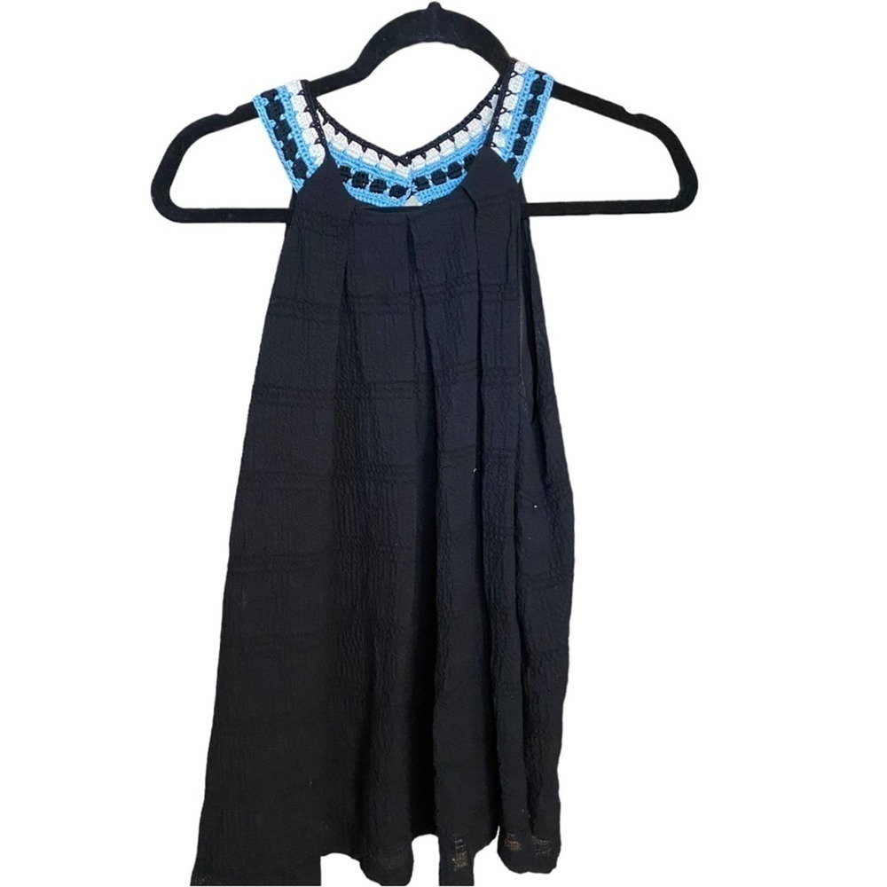 Novis Black black blue Crochet Halter tank top Medium